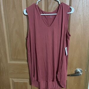 Amazon Essentials Women's Sleeveless V-Neck Tank Top - Mauve